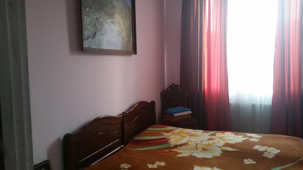 Hotel Mmg Tbilisi Quarto foto